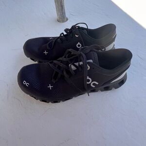 On Cloud Running Black Athletic Shoes